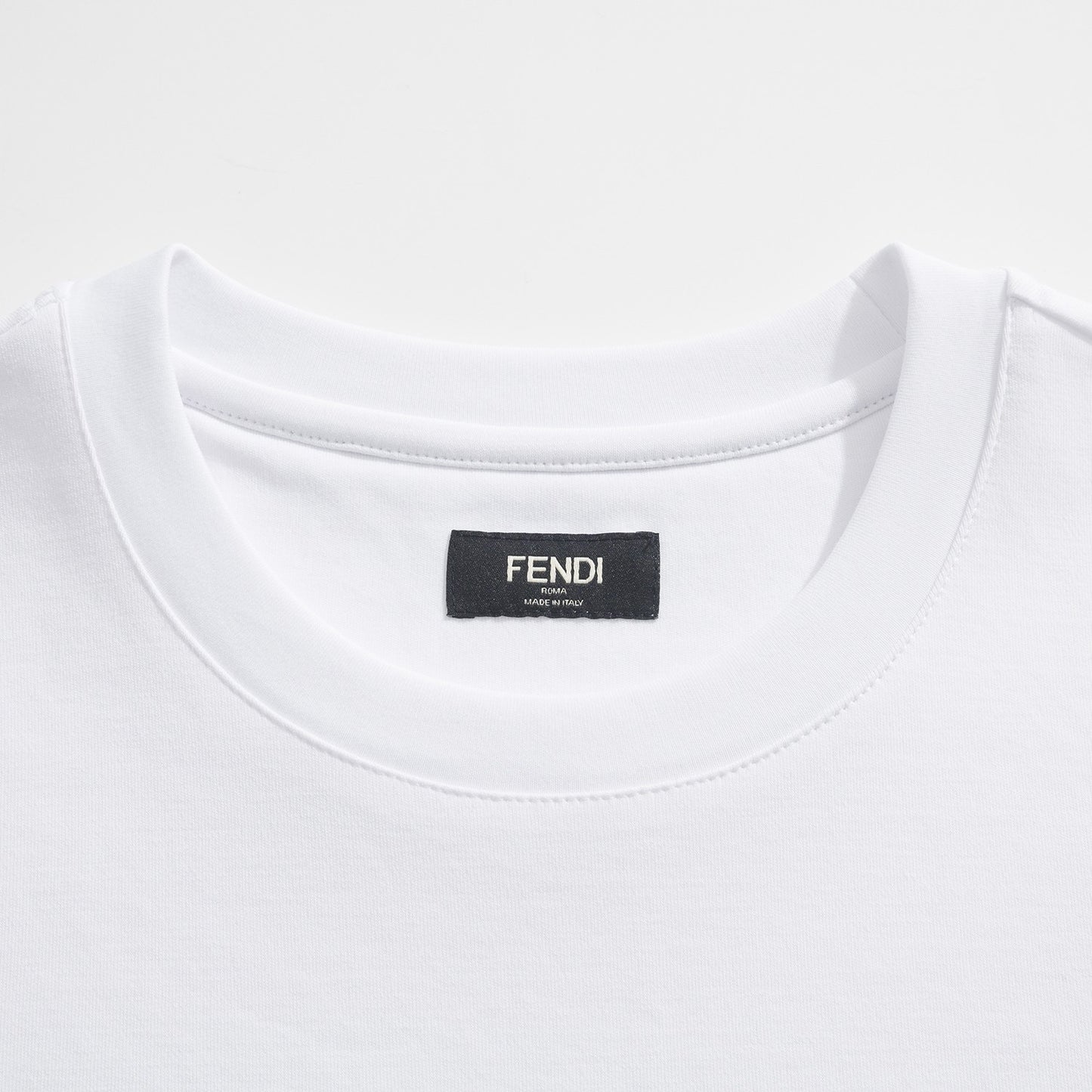 BVG / 펜디 반팔티