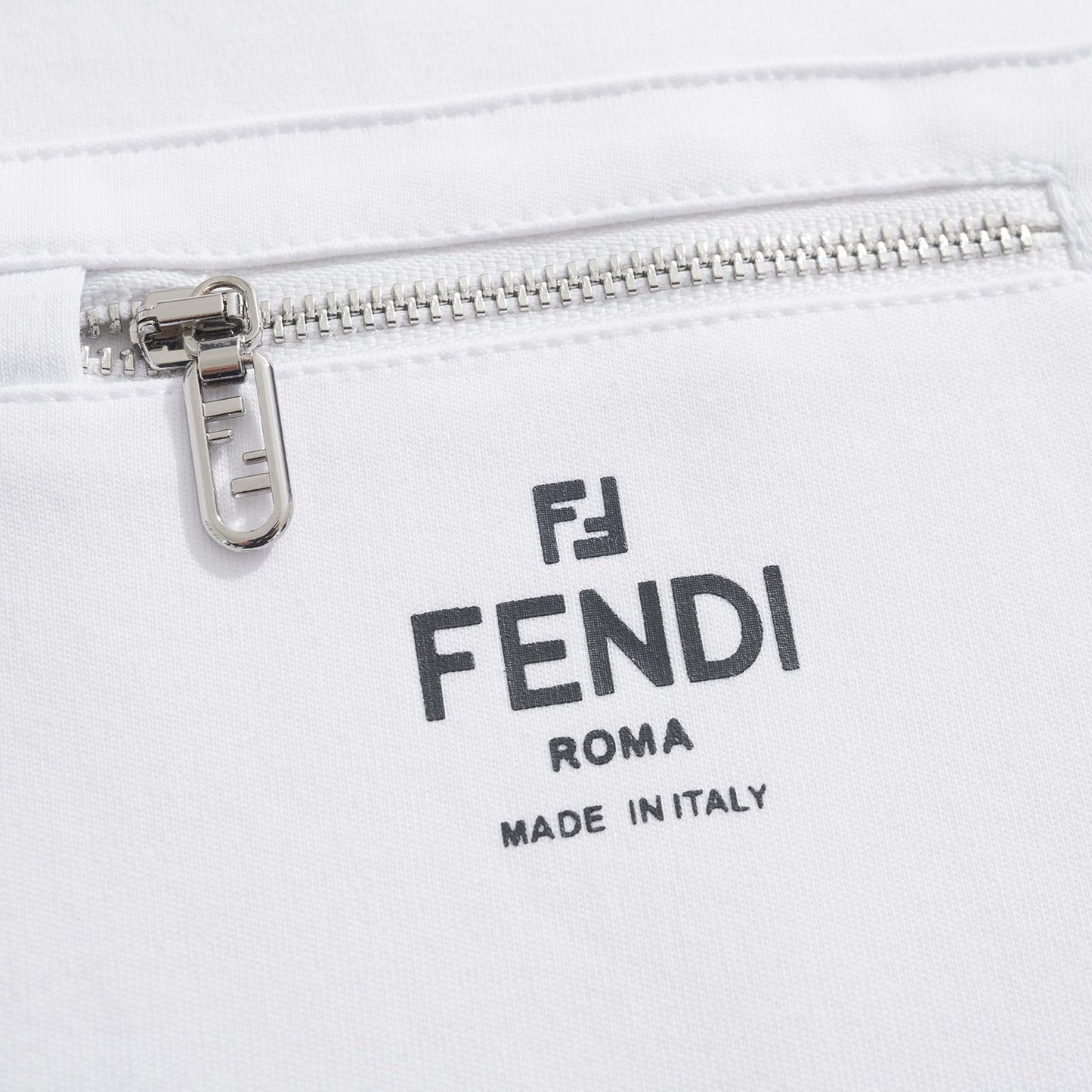 BVG / 펜디 반팔티