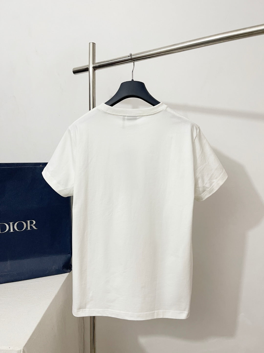 BVG / 디올 반팔티