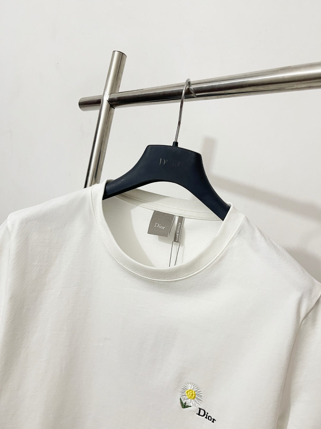 BVG / 디올 반팔티