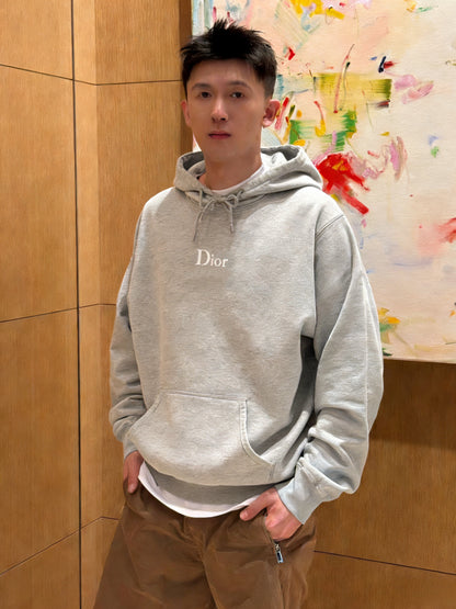 BVG / 디올 후드티