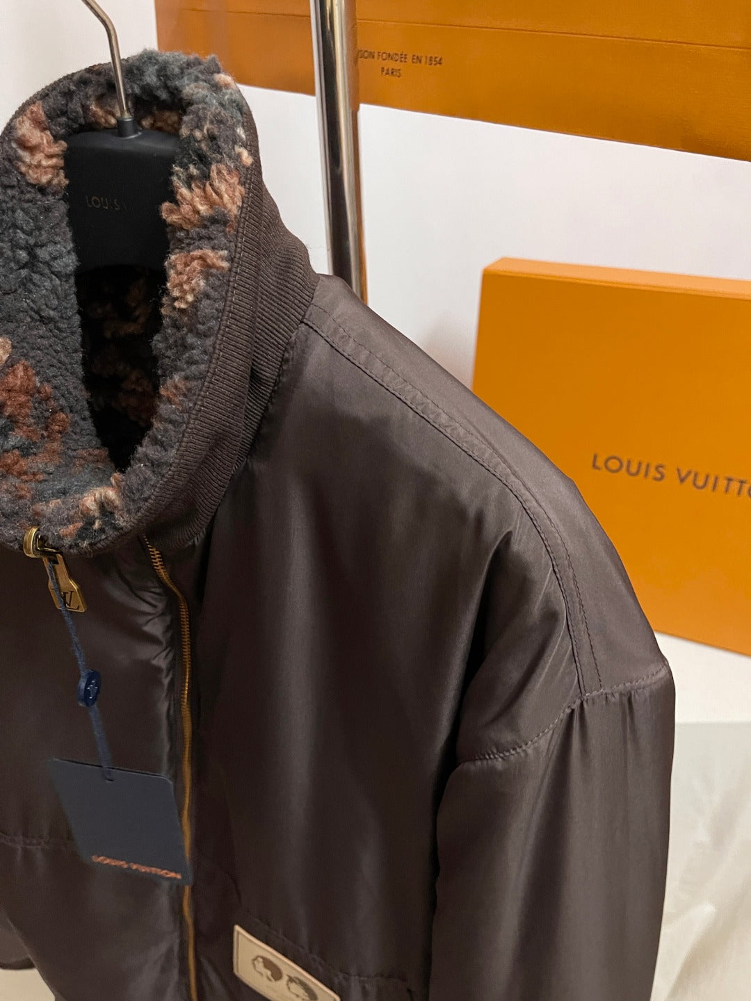 BVG / 루이비통 양면 재킷 코트