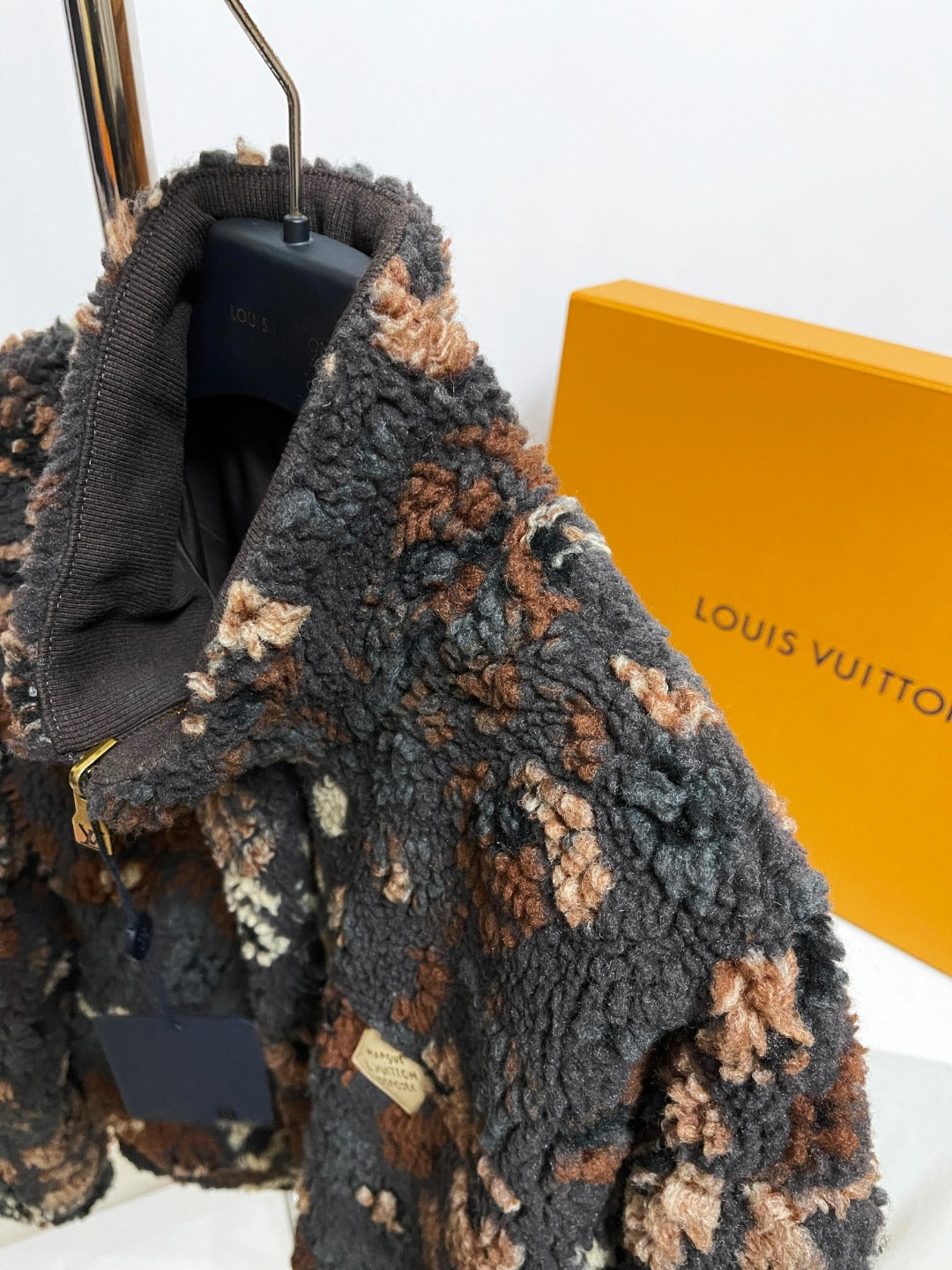 BVG / 루이비통 양면 재킷 코트