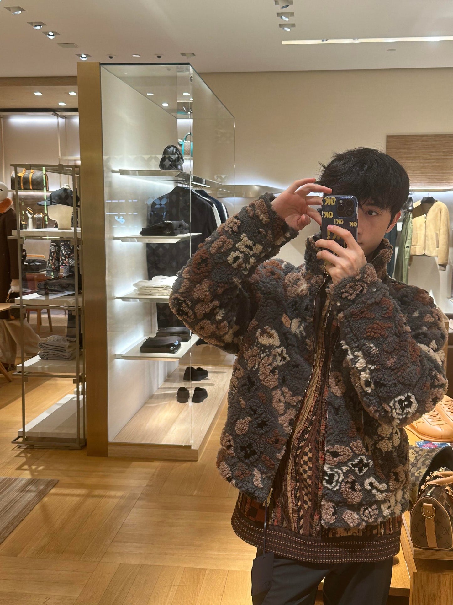 BVG / 루이비통 양면 재킷 코트