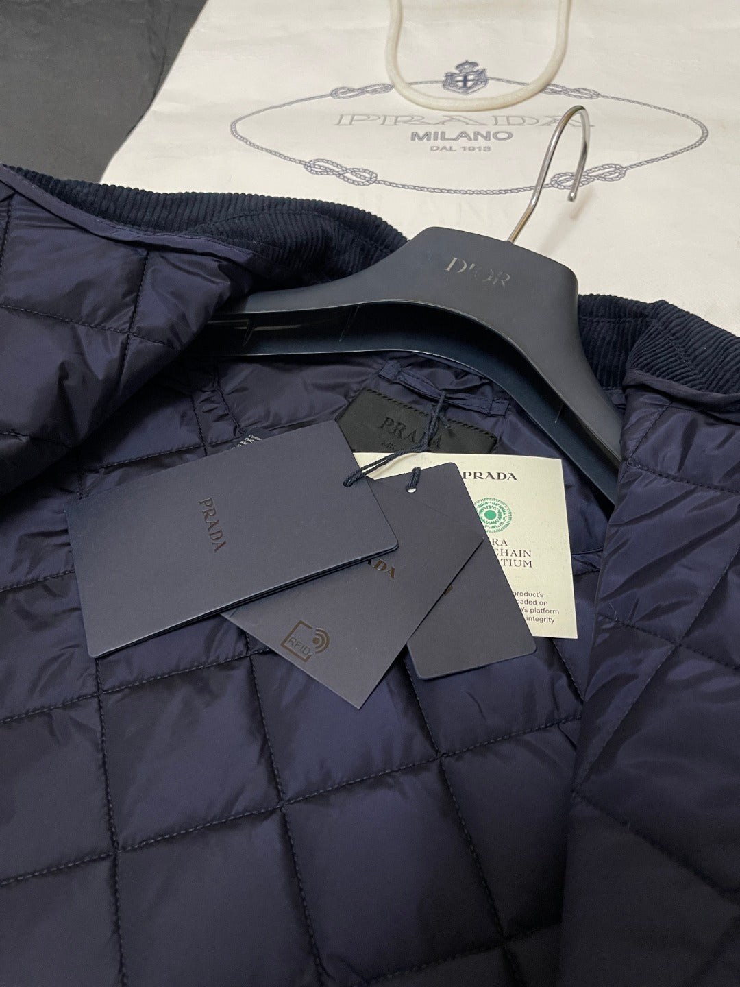 BVG / 프라다 재킷 코트