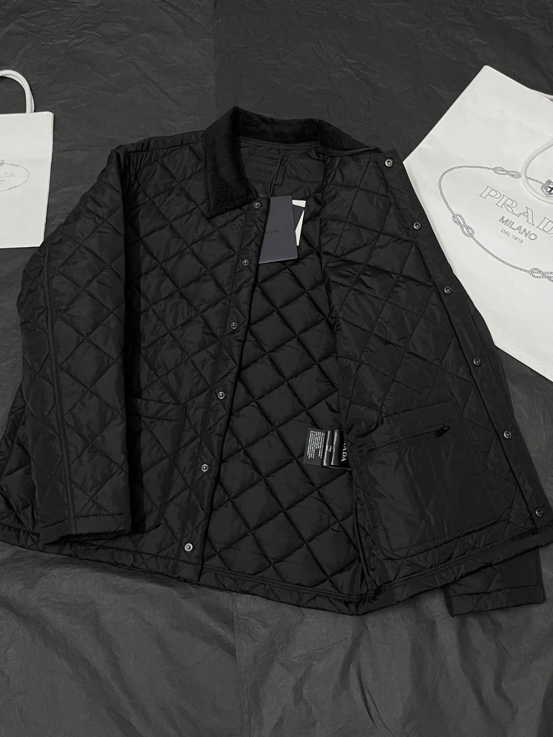 BVG / 프라다 재킷 코트