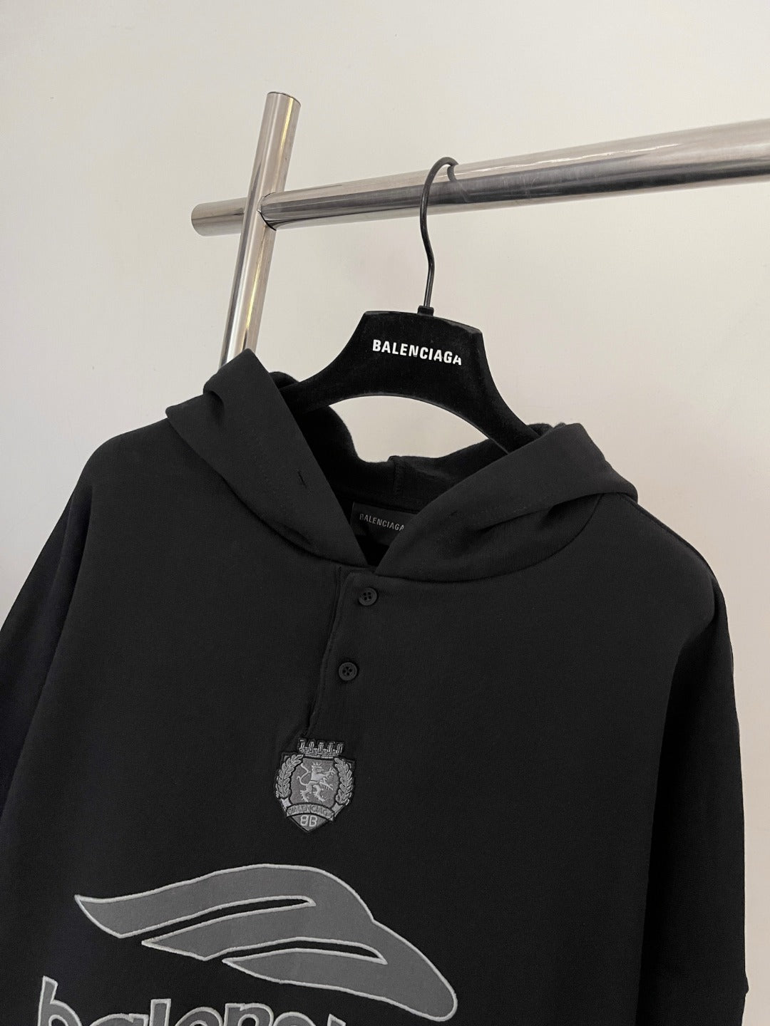 BVG / 발렌시아가 후드티