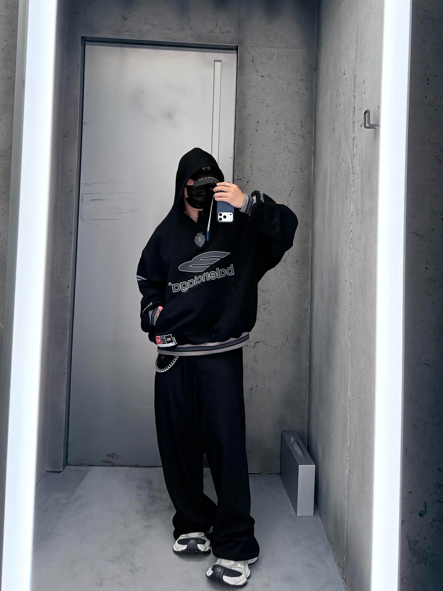 BVG / 발렌시아가 후드티