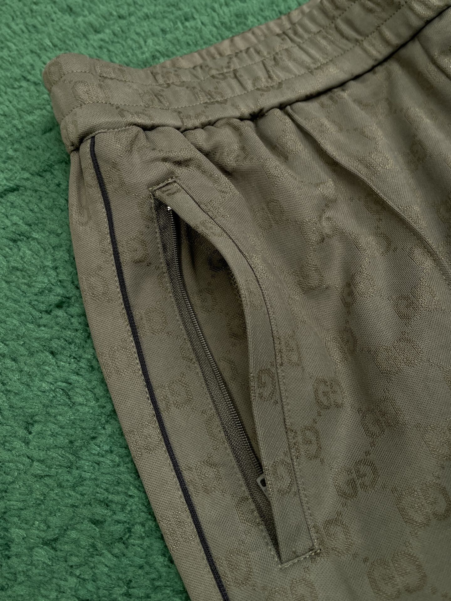 BVG / 구찌 세트 바지