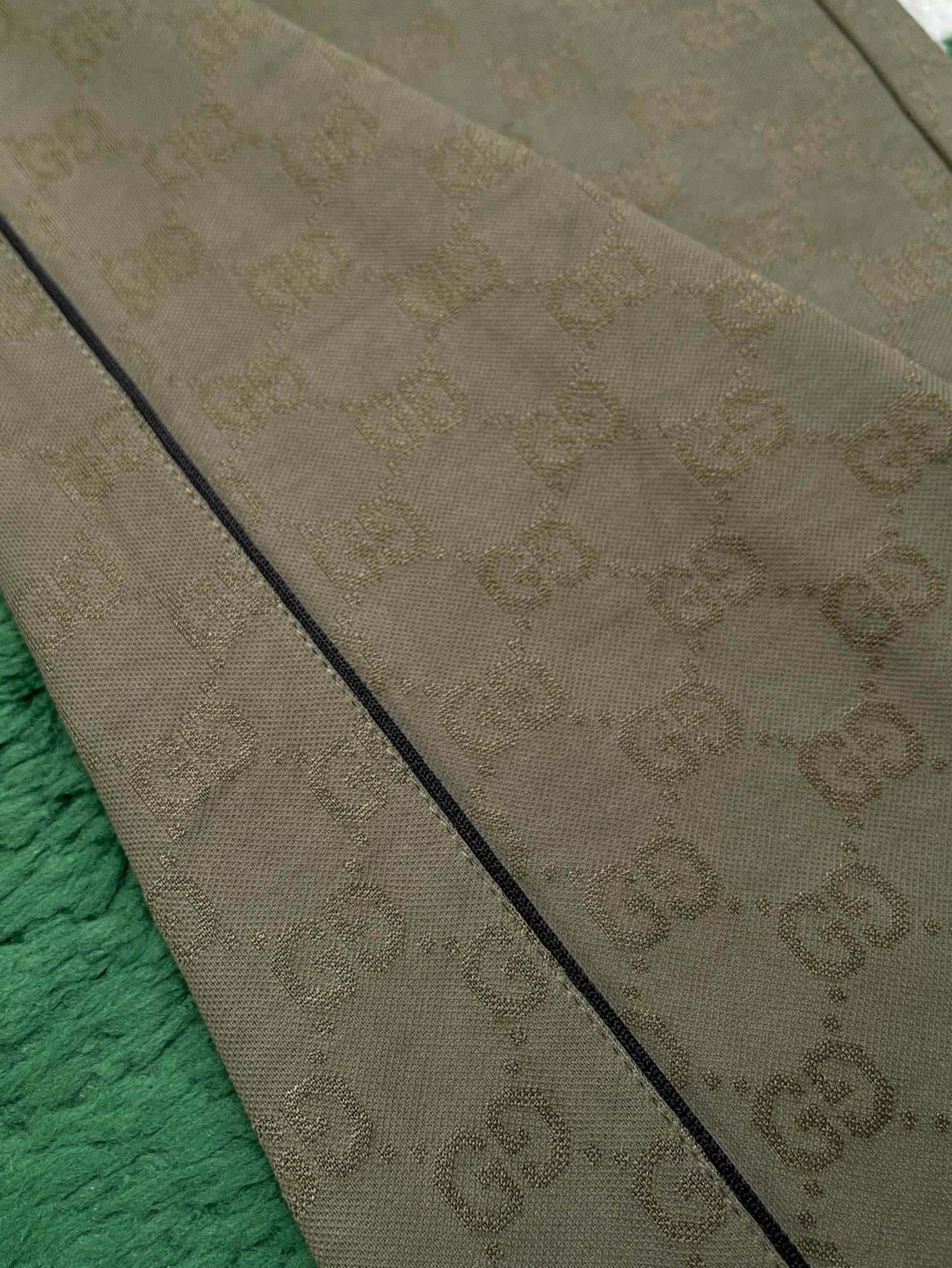 BVG / 구찌 세트 바지