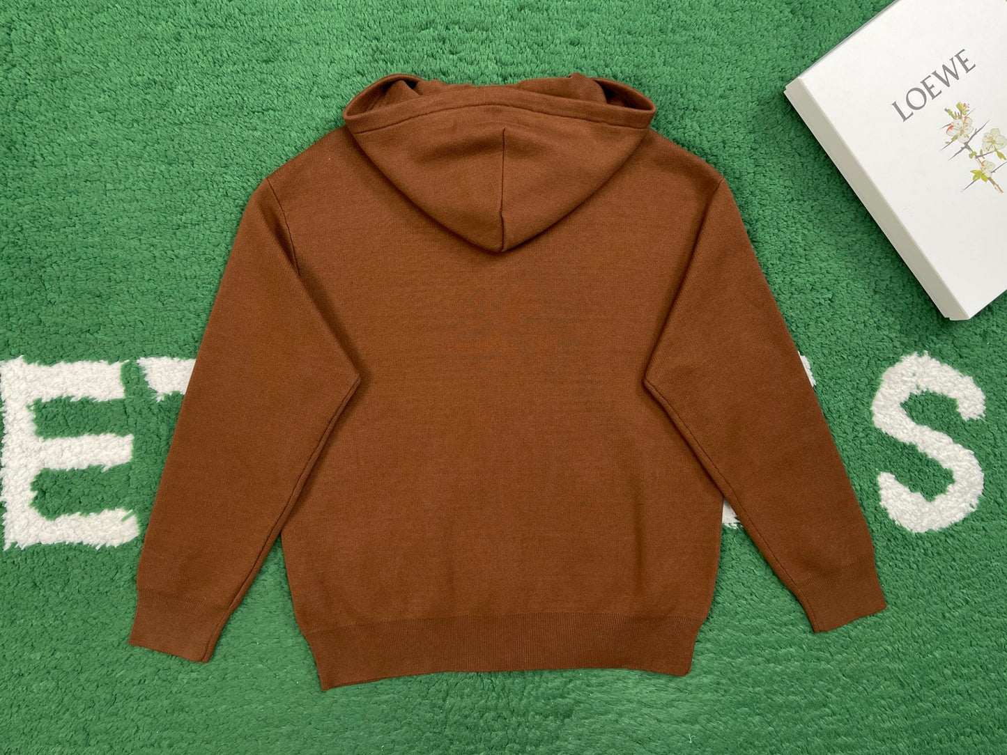 BVG / 로에베 울 후드티