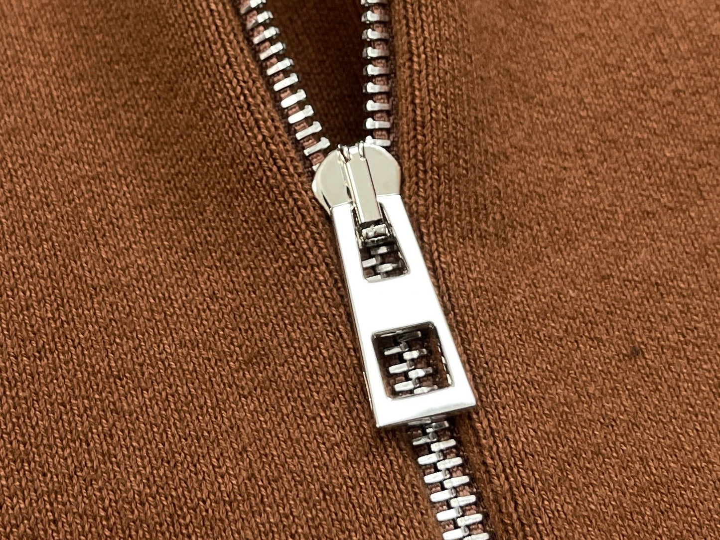 BVG / 로에베 울 후드티