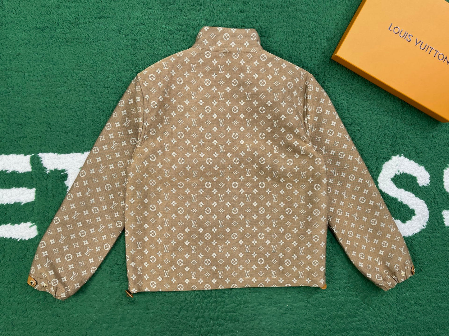 BVG / 루이비통 재킷 코트