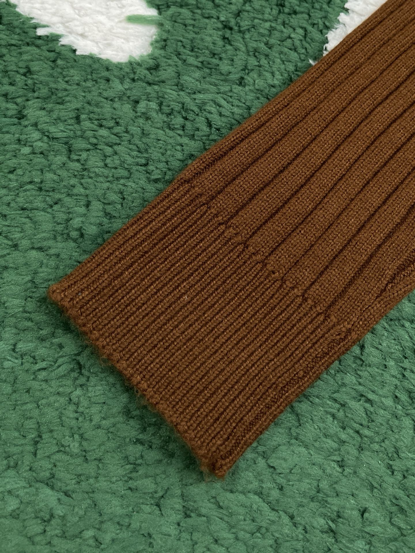 BVG / 구찌 니트 카디건