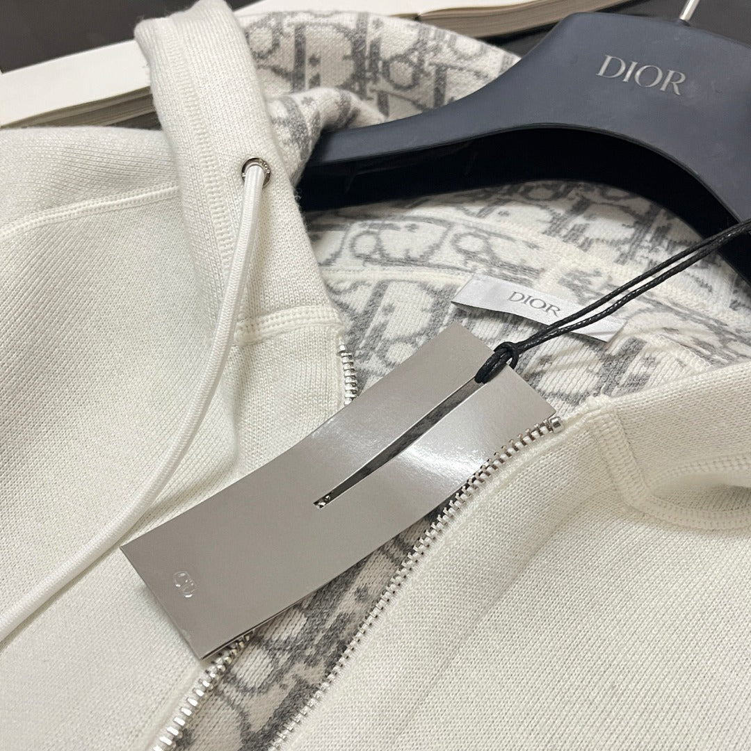 BVG / 디올 니트 코트