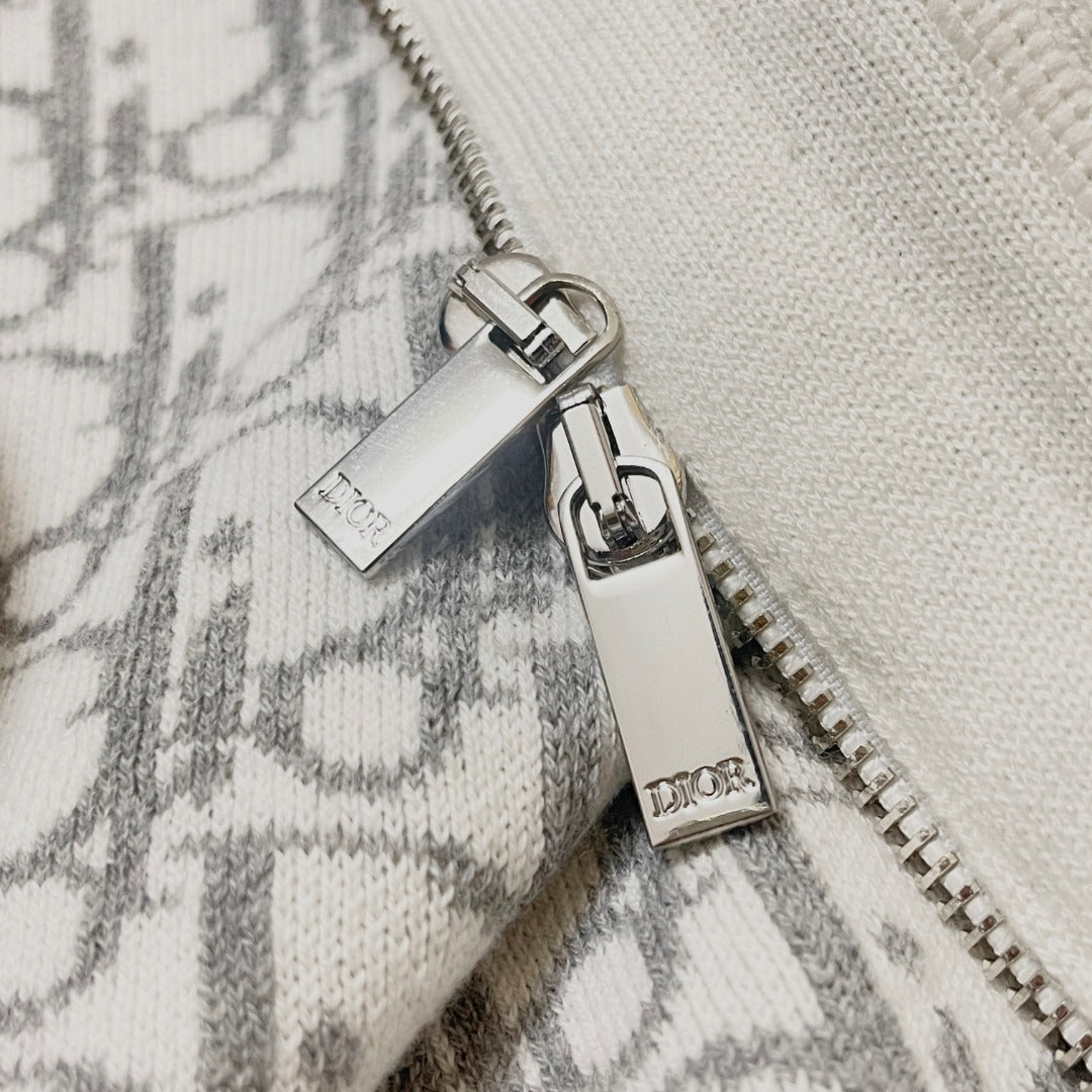 BVG / 디올 니트 코트