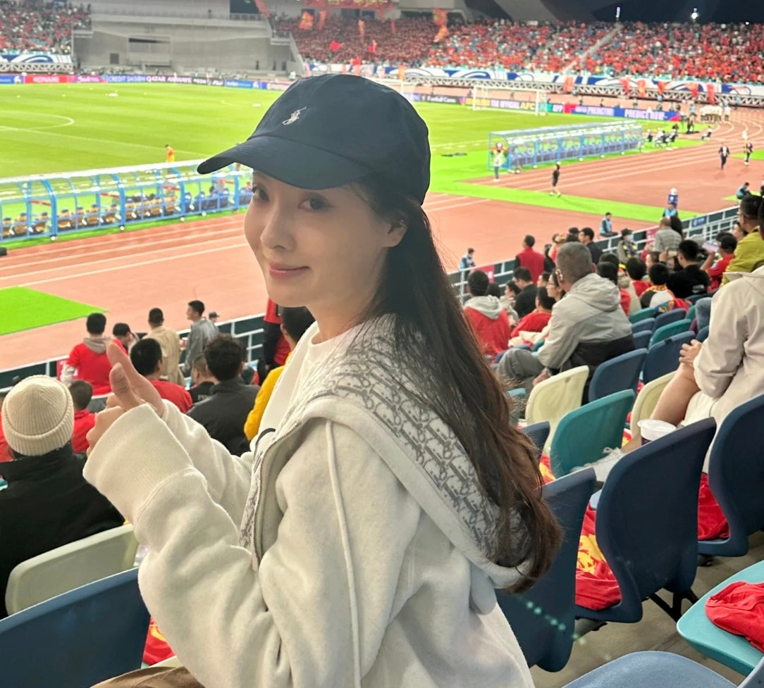 BVG / 디올 니트 코트