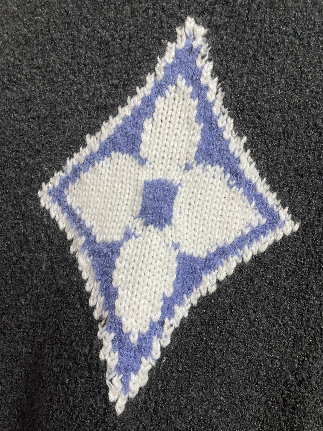 BVG / 루이비통 니트 스웨터