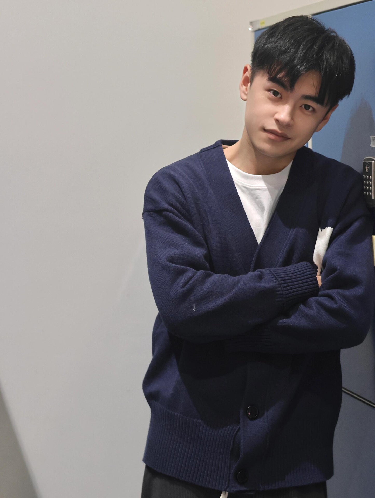 BVG / 아미 니트 카디건